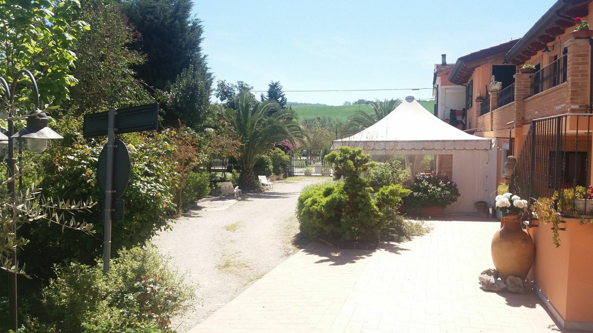 Agriturismo Le Vigne Fermo Exterior photo